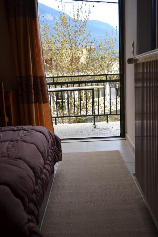 Anixis Hotel Lutrá Ipátisz Kültér fotó