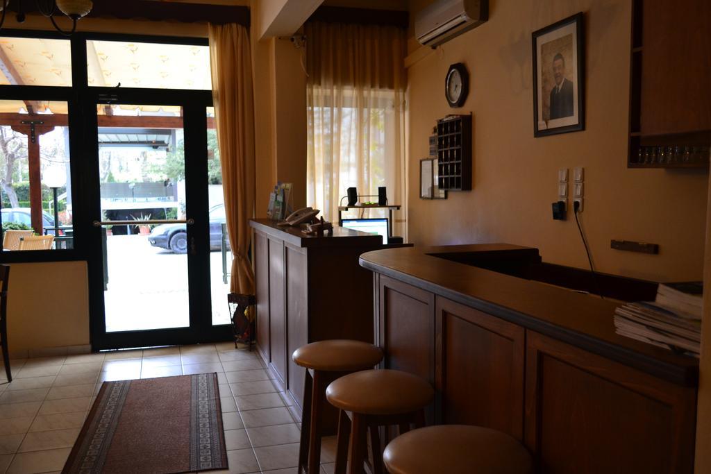 Anixis Hotel Lutrá Ipátisz Kültér fotó
