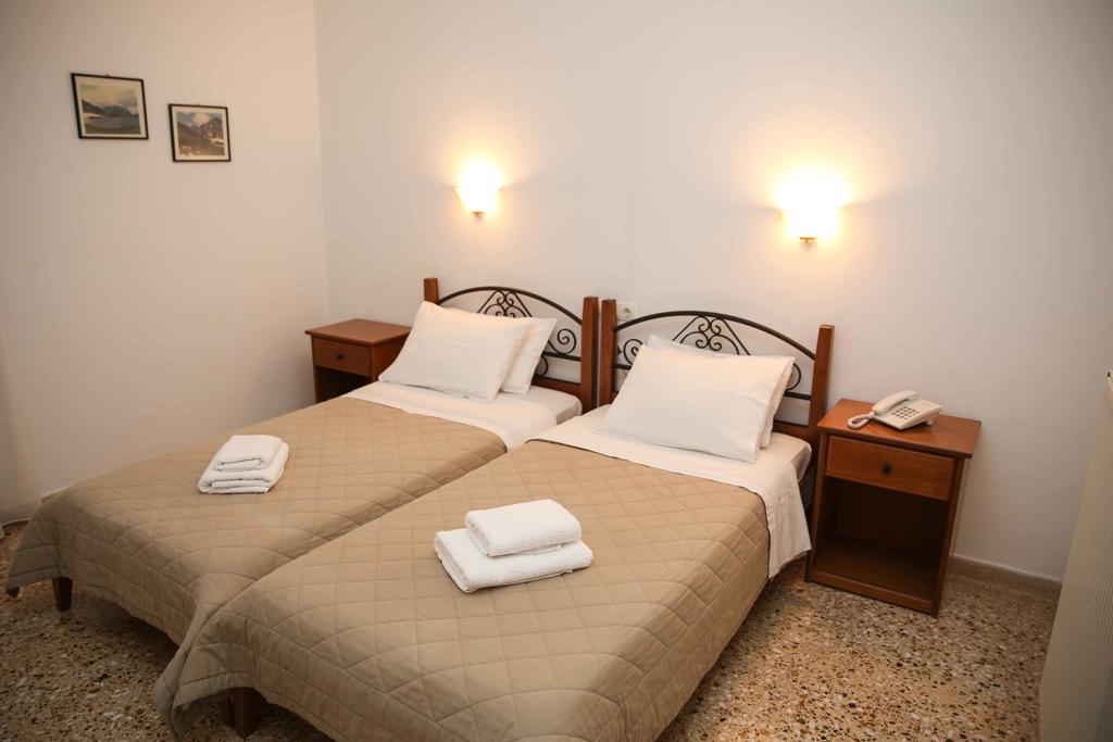 Anixis Hotel Lutrá Ipátisz Kültér fotó